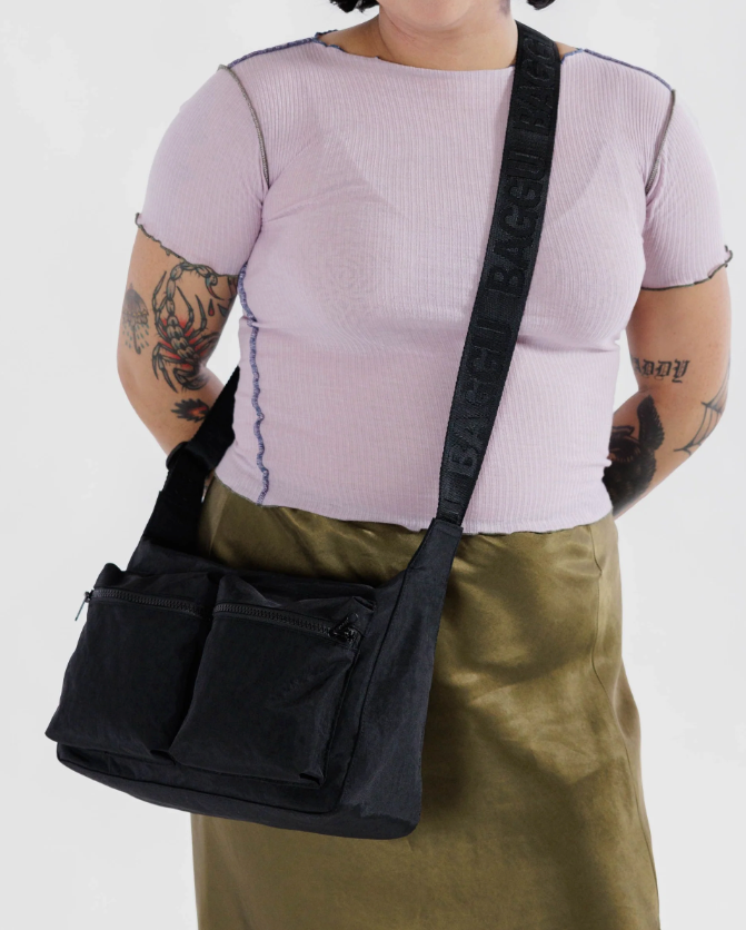 Medium Cargo Crossbody in Black